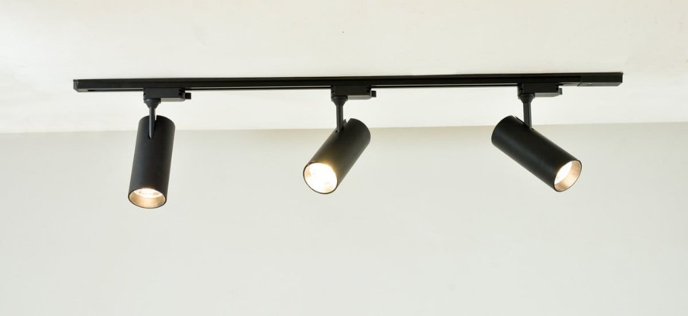 What is Track Light and How Does Track Lighting Works?