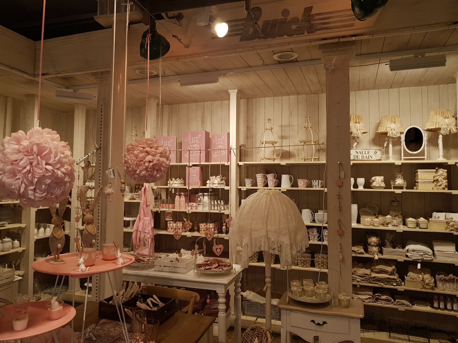 Indirect track lighting